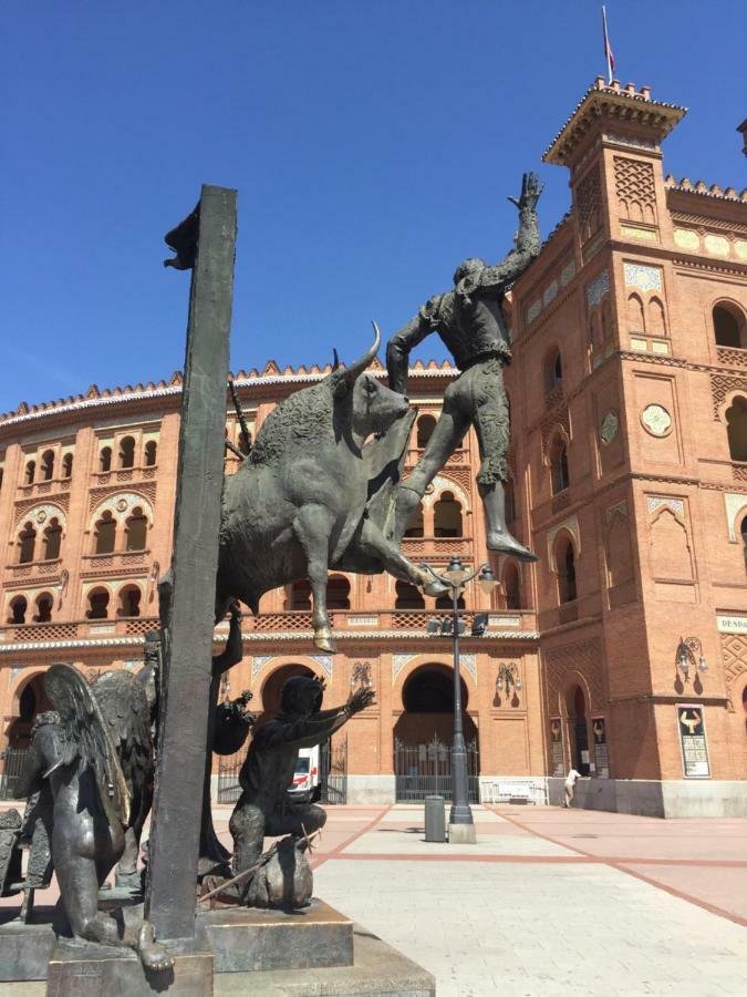 Las Ventas Apartment Madrid Exterior foto